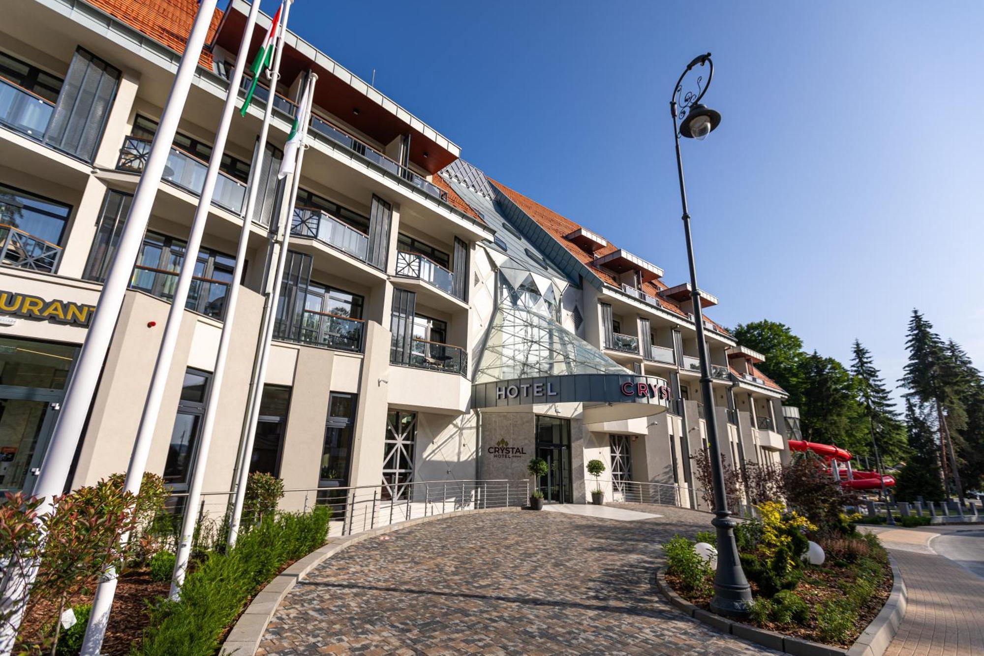 Hotel Crystal Wellness & Spa Superior Sovata Exterior photo
